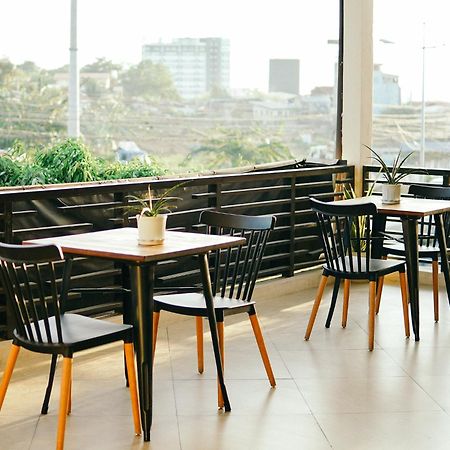 Travelbee Airport Inn Lapu-Lapu City Dış mekan fotoğraf