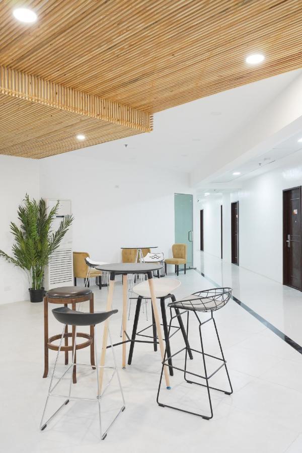 Travelbee Airport Inn Lapu-Lapu City Dış mekan fotoğraf