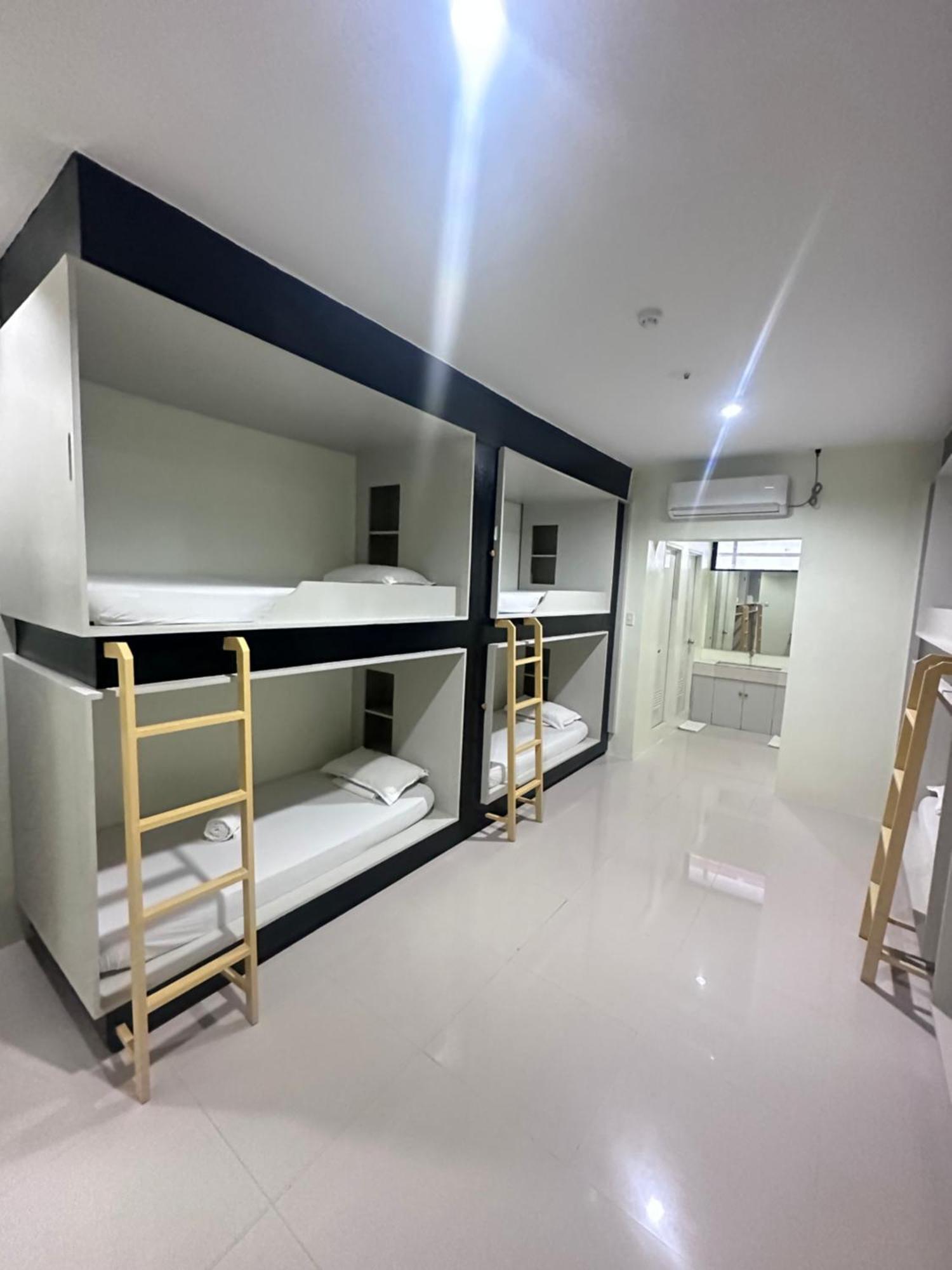 Travelbee Airport Inn Lapu-Lapu City Dış mekan fotoğraf