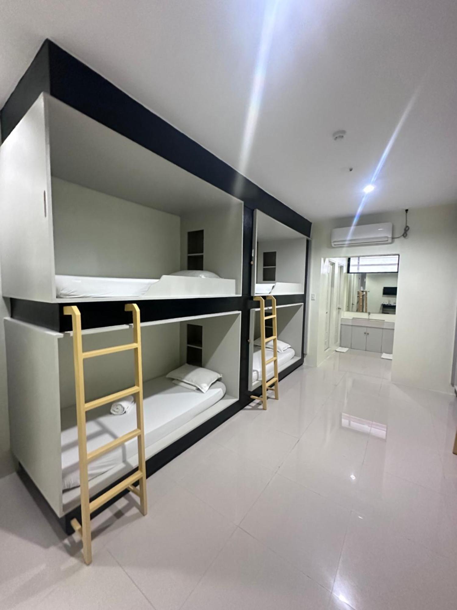 Travelbee Airport Inn Lapu-Lapu City Dış mekan fotoğraf