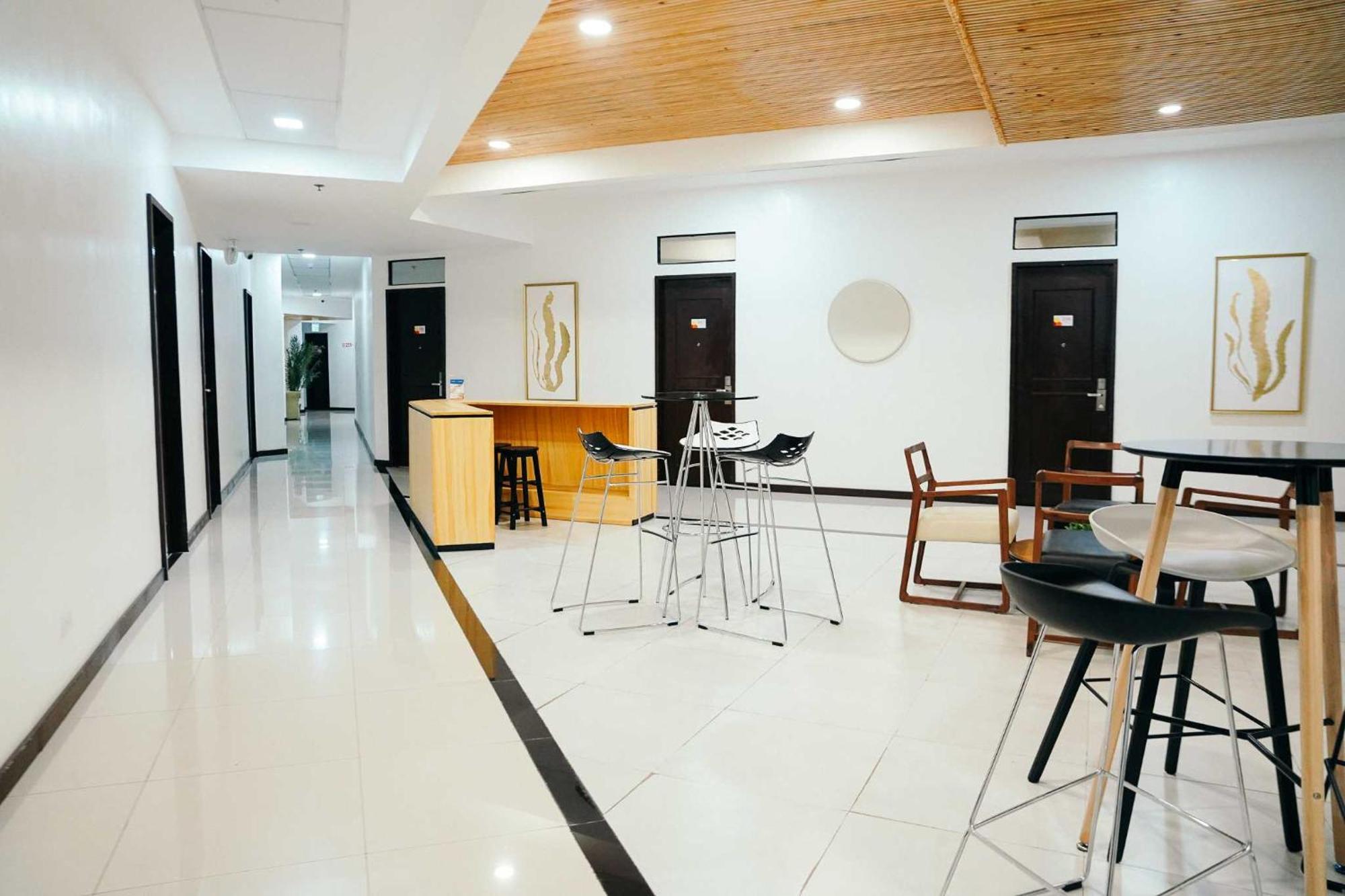 Travelbee Airport Inn Lapu-Lapu City Dış mekan fotoğraf